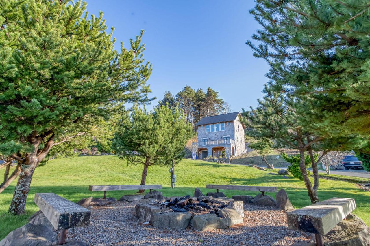 Villa Coastal Bliss Lincoln City Exterior foto