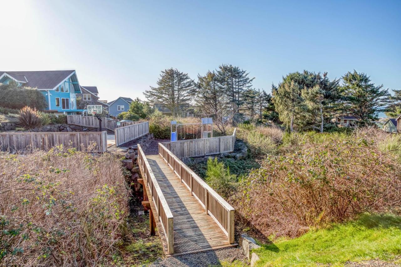 Villa Coastal Bliss Lincoln City Exterior foto
